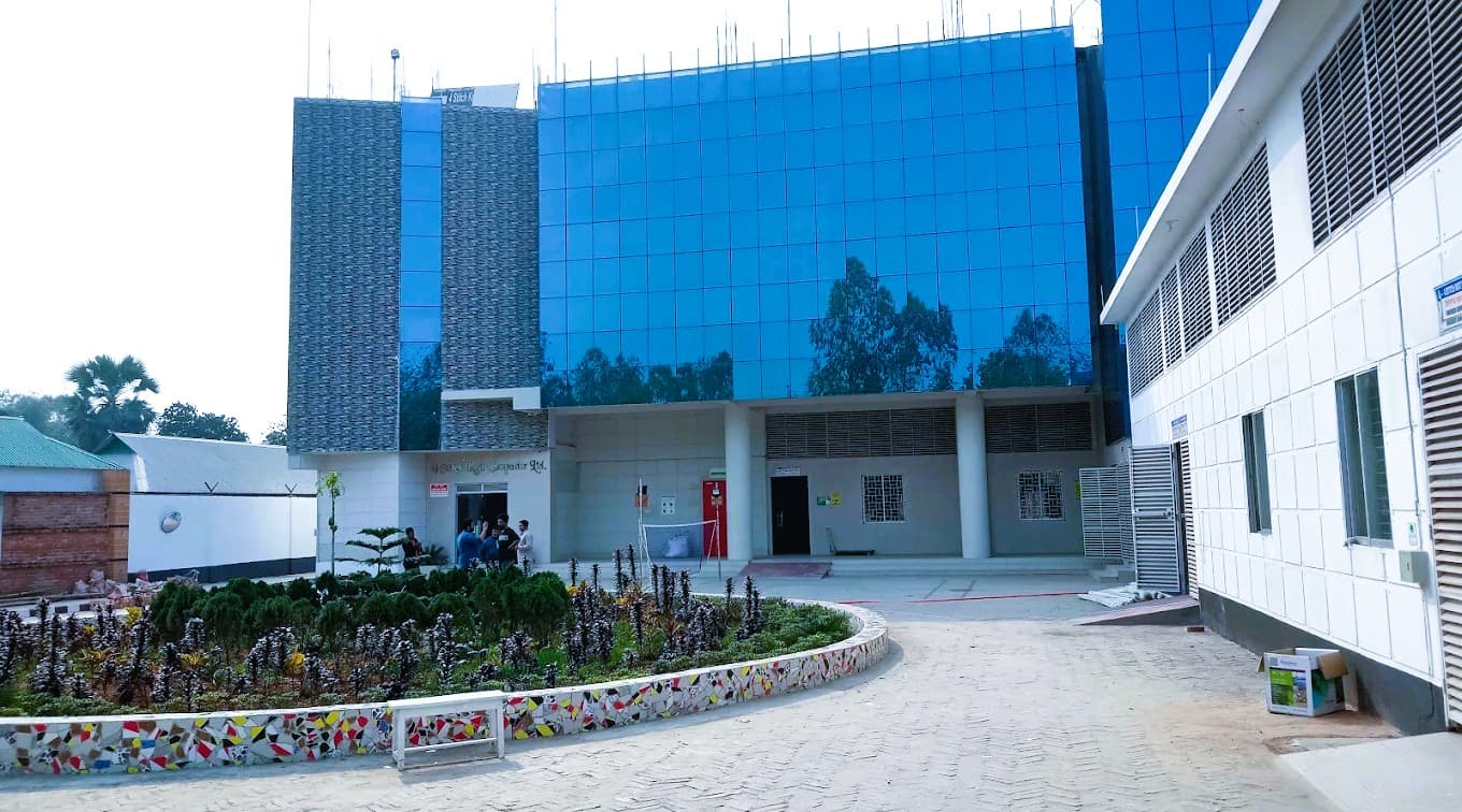 Corporate Headquarters & Exterior